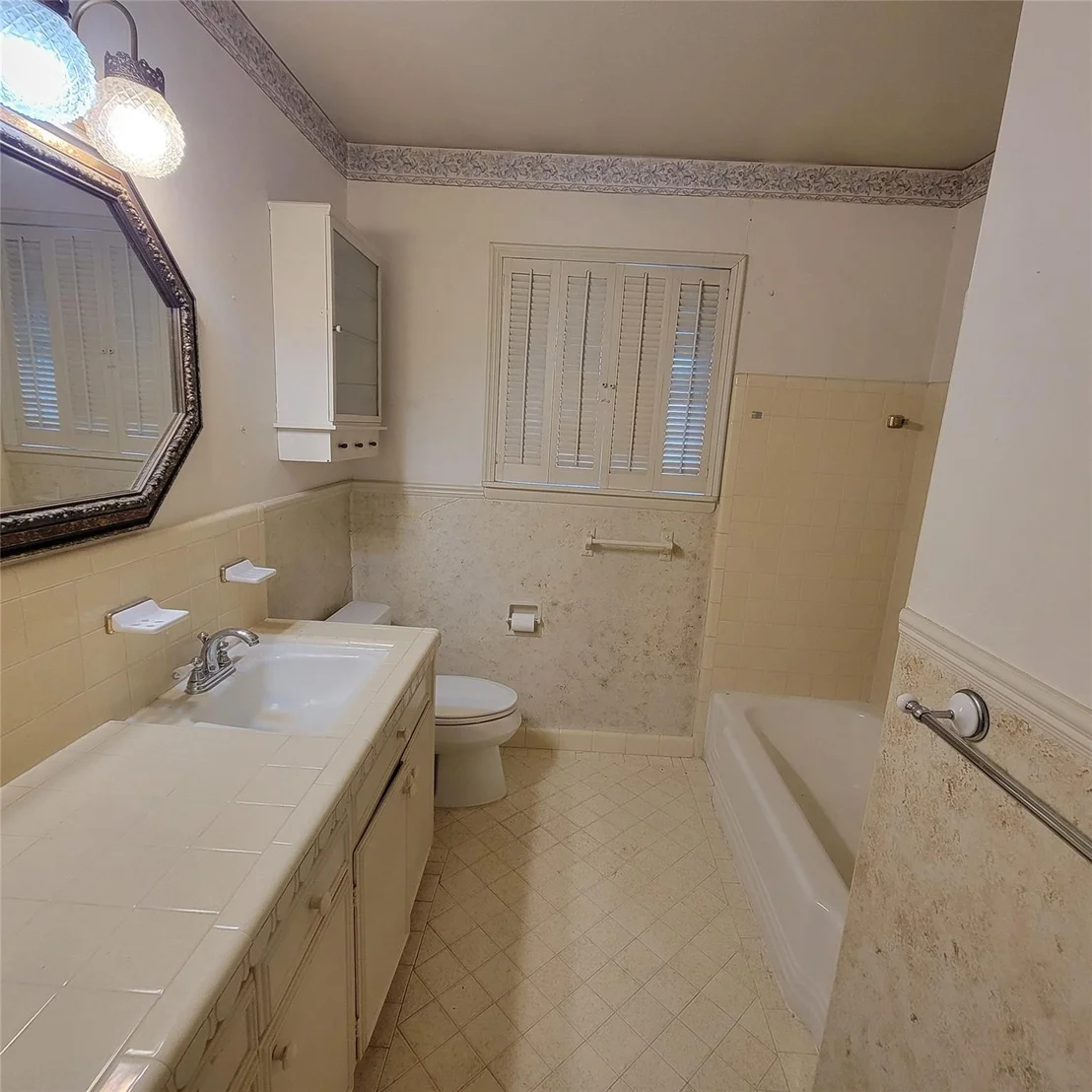 Photo of 5718 Burlinghall Drive