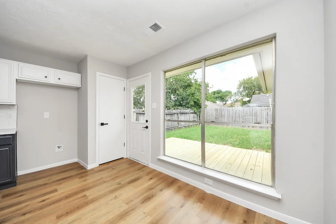 Photo of 15307 Streatham Circle