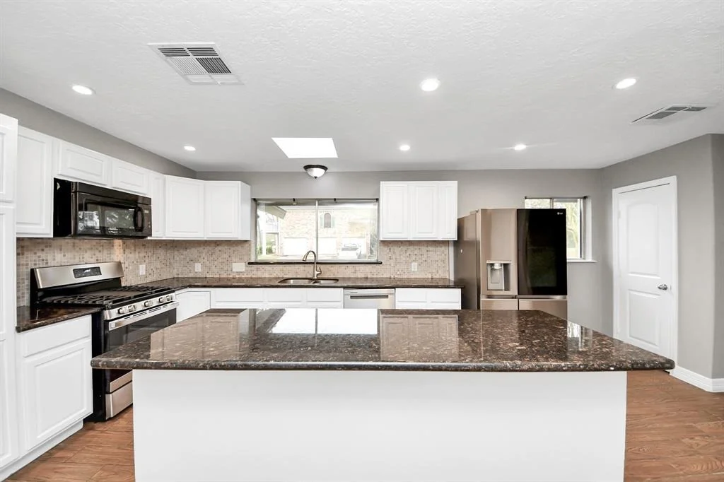Photo of 1003 Oak Leaf Street