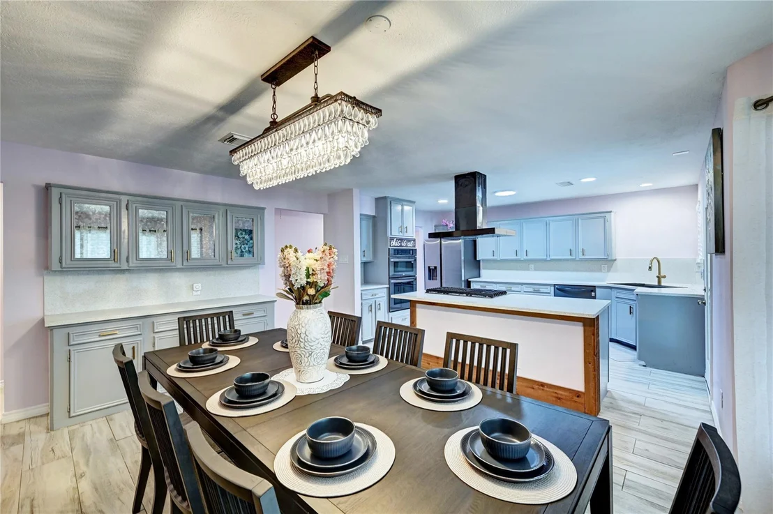 Photo of 6 Oak Hollow Circle