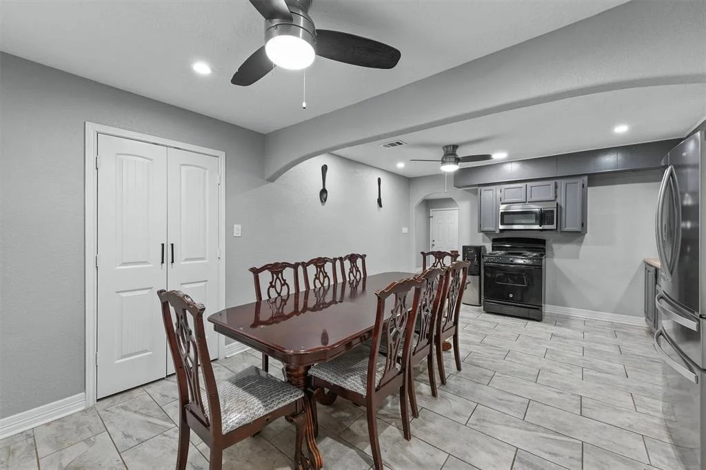 Photo of 5963 Beldart Street