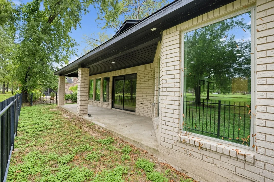 Photo of 15 Presidio Road