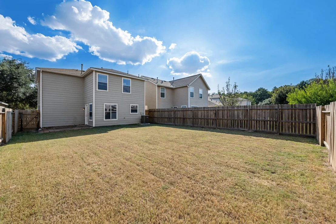Photo of 11422 Log Cabin Lane