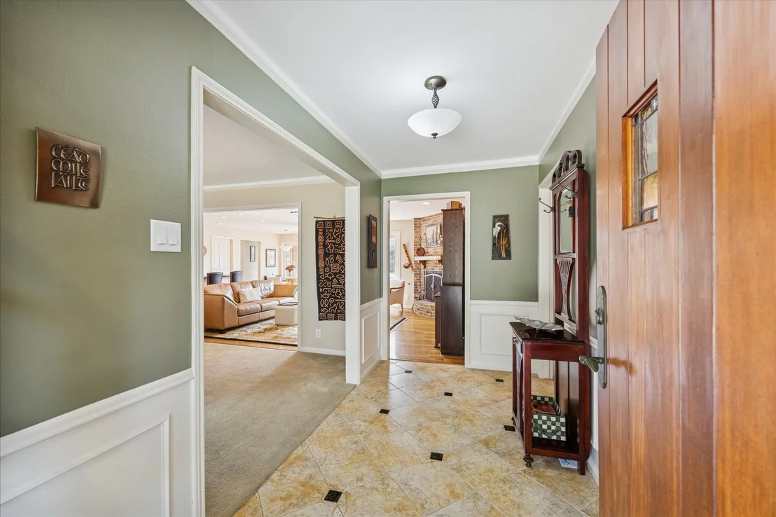 Photo of 14415 Carolcrest Drive