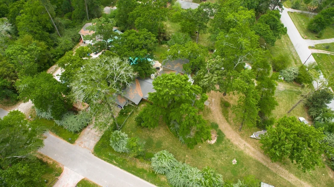Photo of 1802 Pinewoods Way