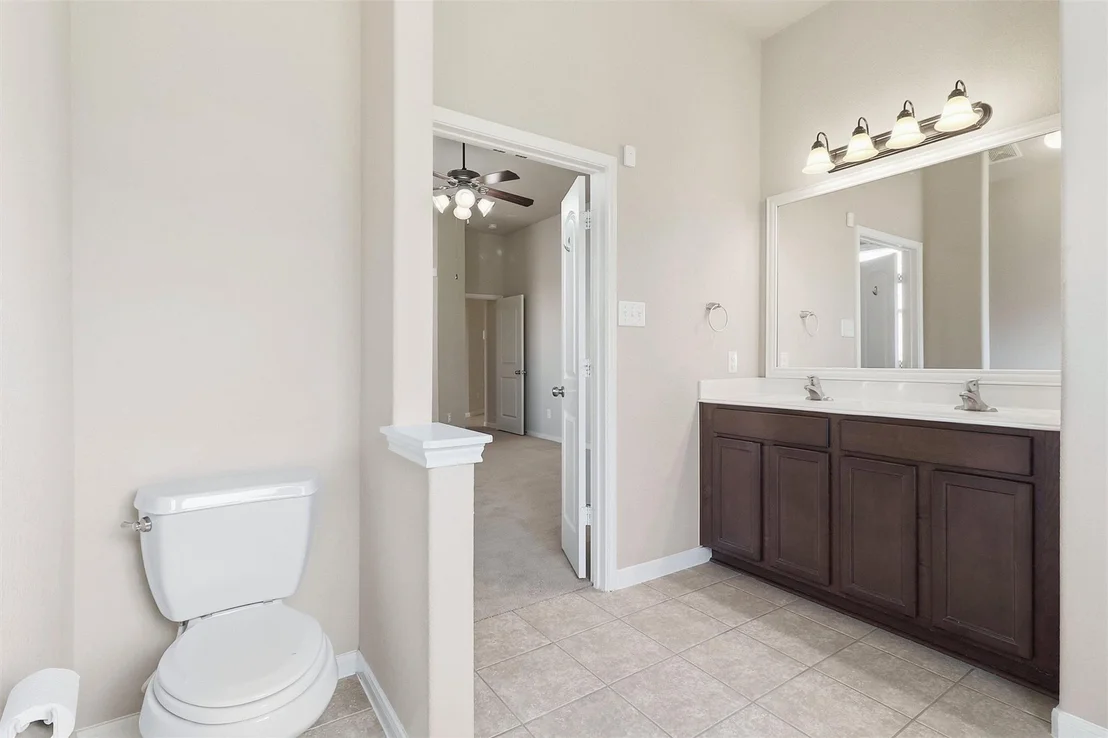 Photo of 2923 Empire Oaks Lane
