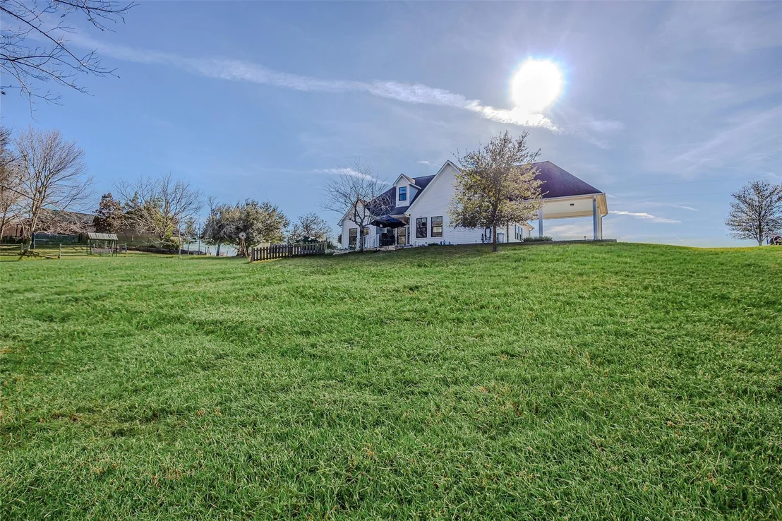 Photo of 2701 Bluebonnet Boulevard
