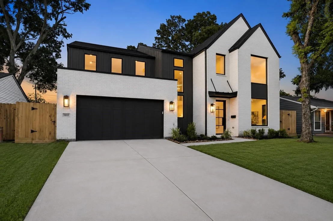 Photo of 1212 Candlelight Lane