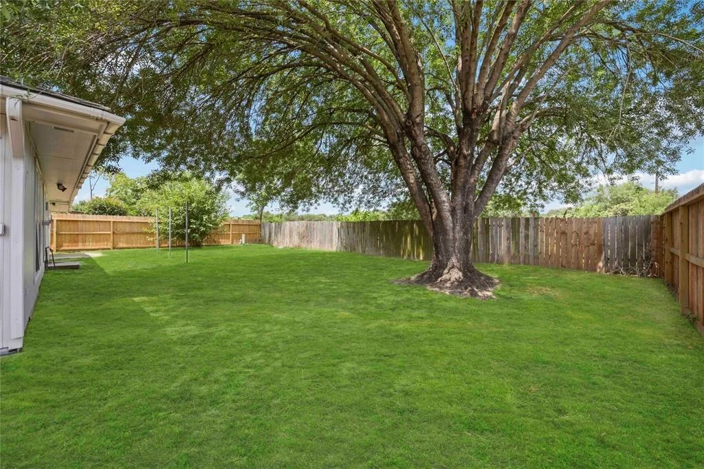 Photo of 807 Northaire Drive