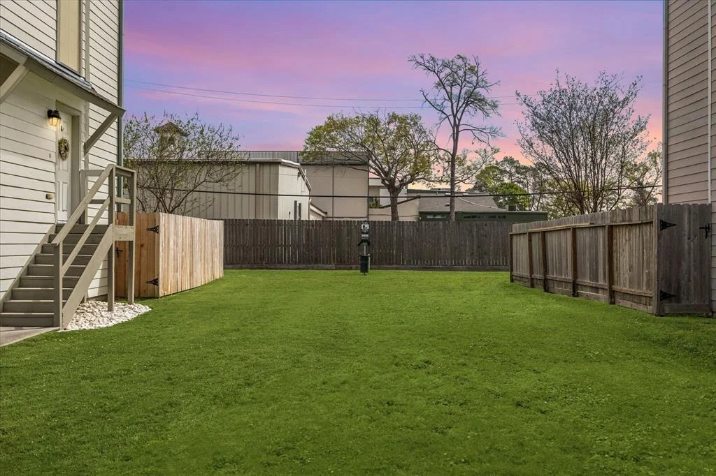 Photo of 3207 Garden Oaks View
