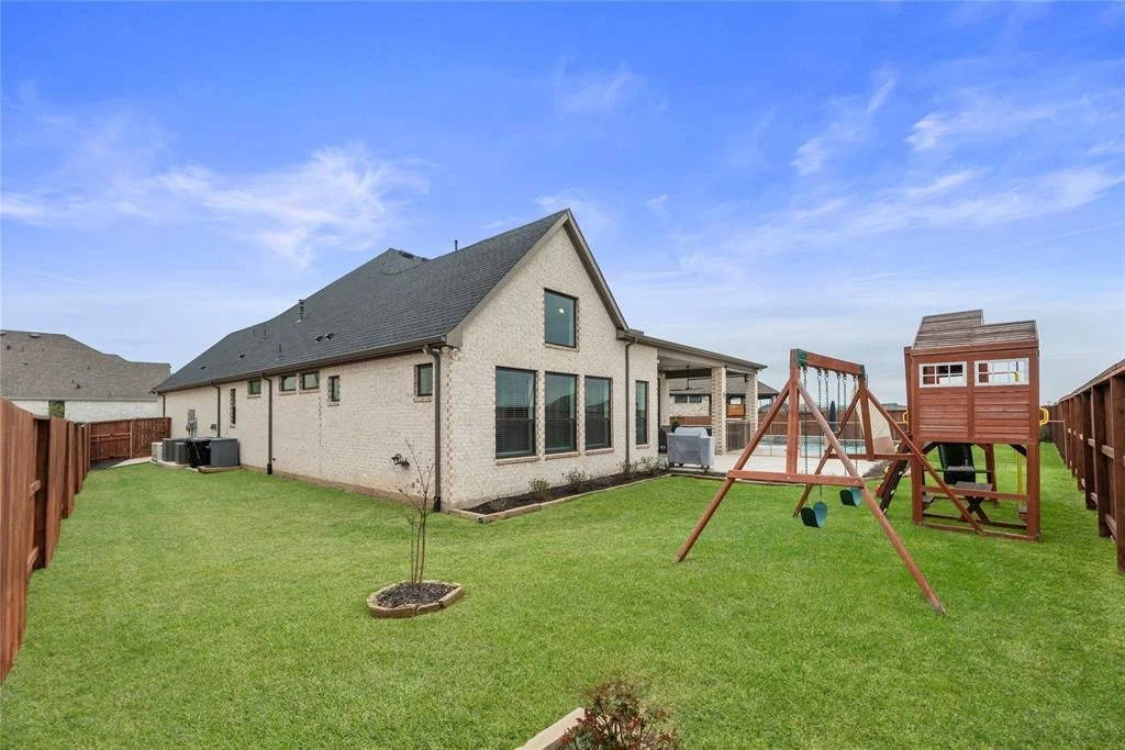 Photo of 7630 Redwoods Forest Drive