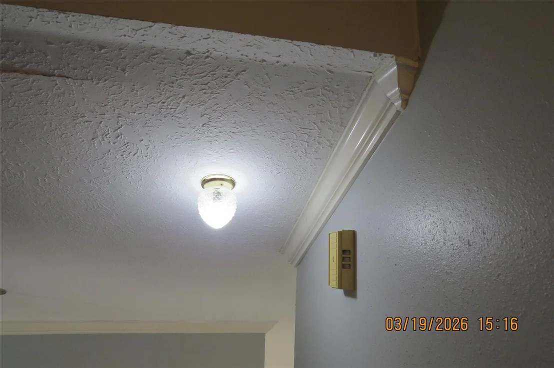 Photo of 6527 Gladewell Drive