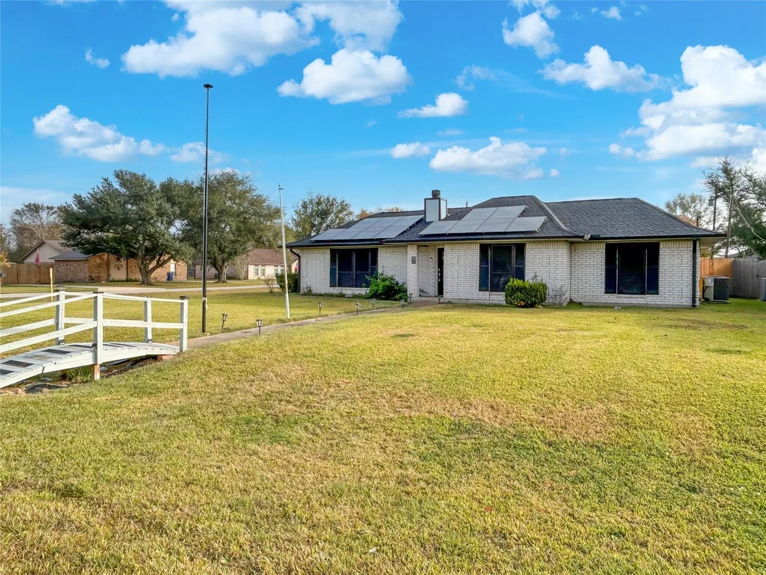 Photo of 6132 Fox Ridge Drive