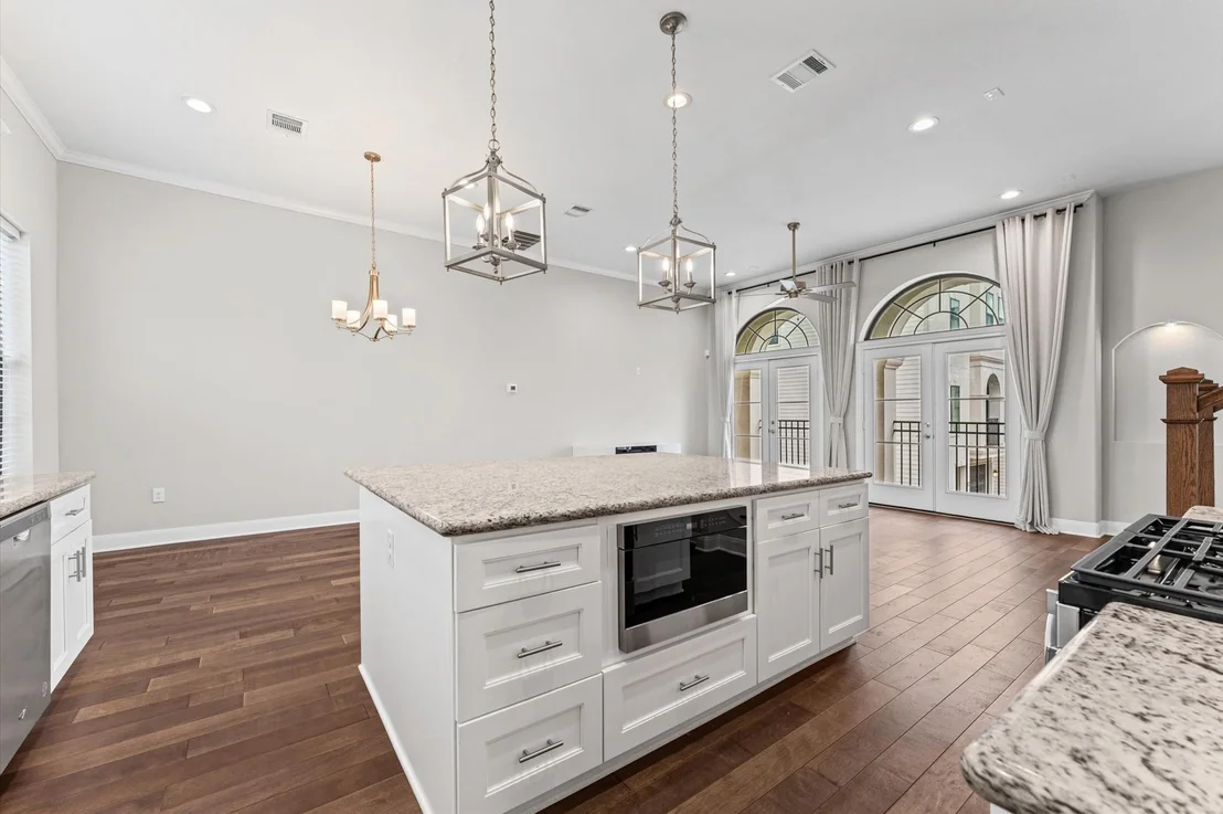 Photo of 3339 Beverly Forest Drive