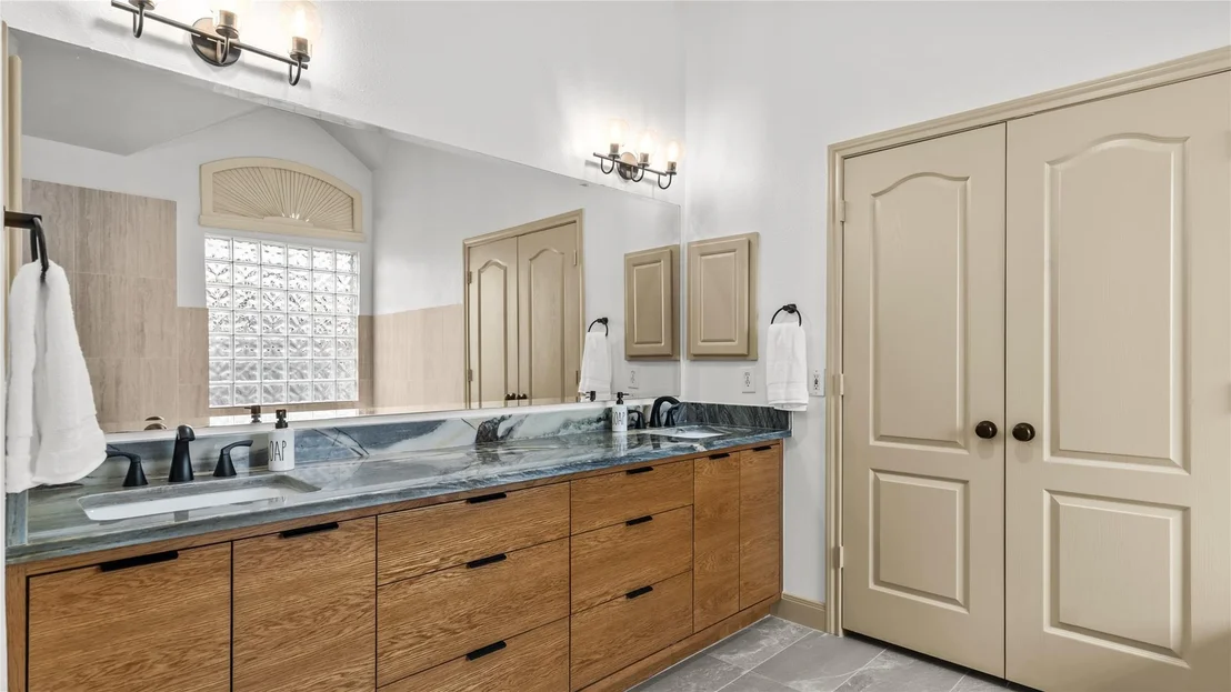 Photo of 1306 Roseberry Manor Drive