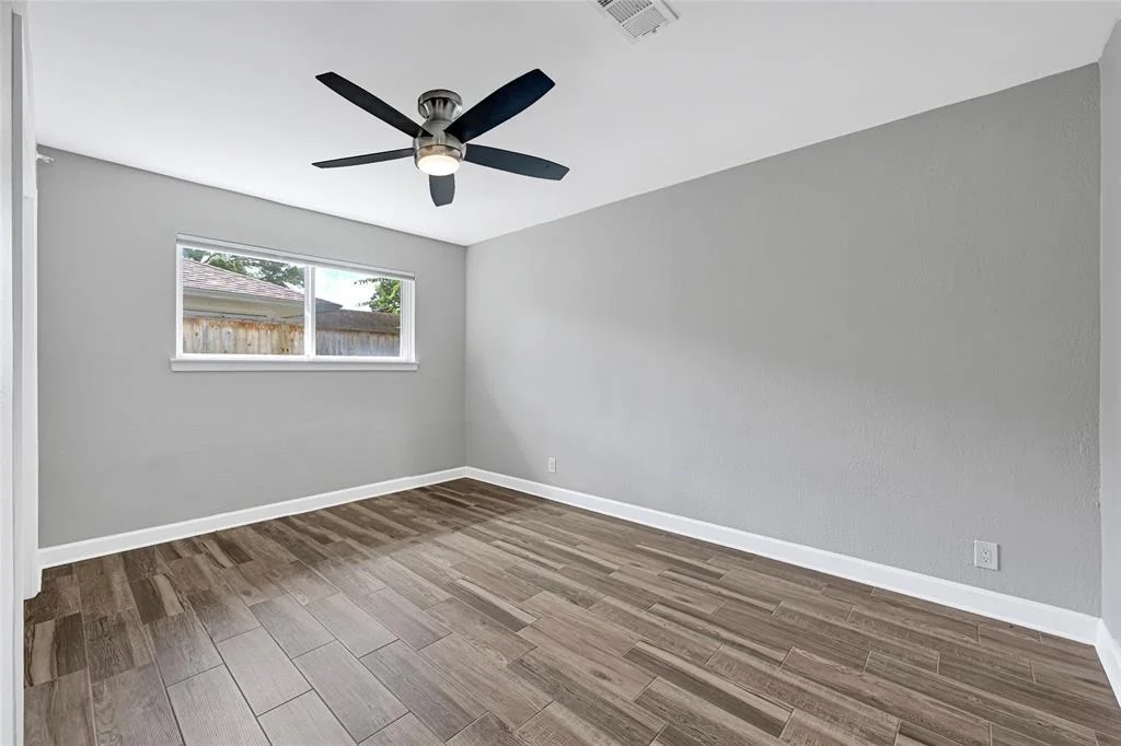 Photo of 5234 Saxon Drive