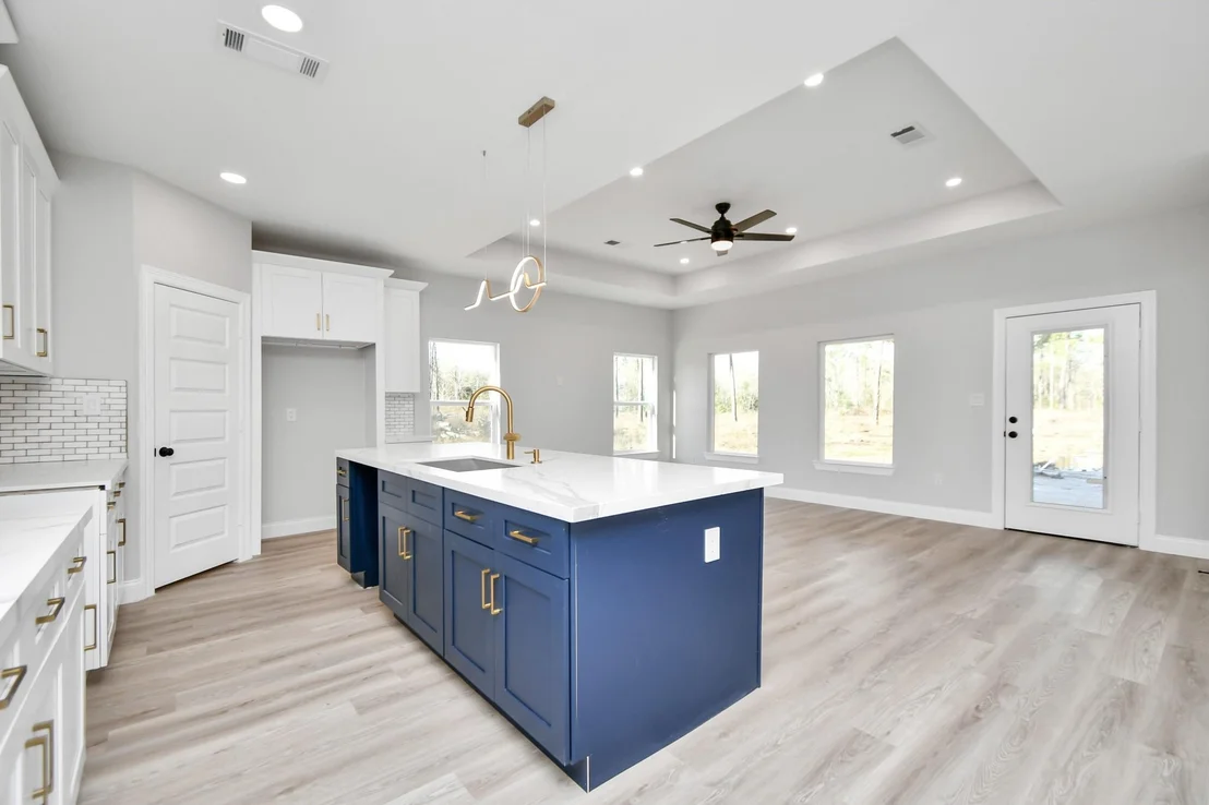 Photo of 805 Road 5203