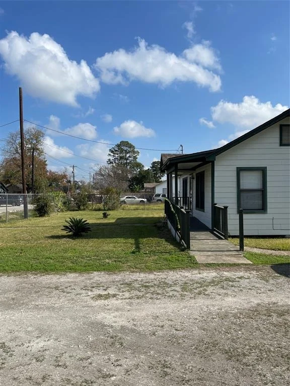 Photo of 1202 Apache Street