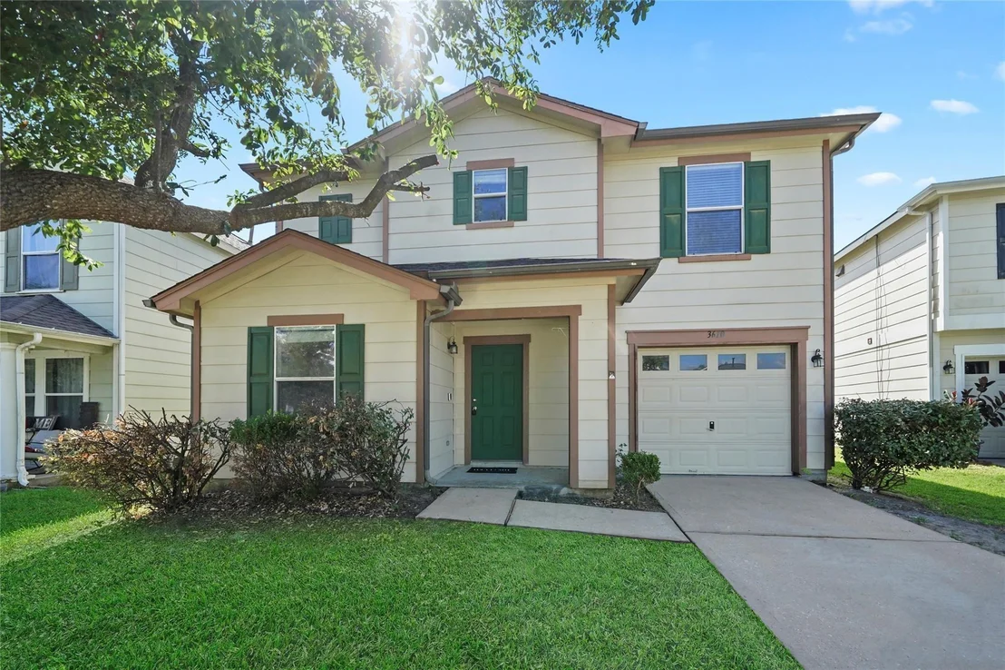 Photo of 3610 Avalon Castle Drive