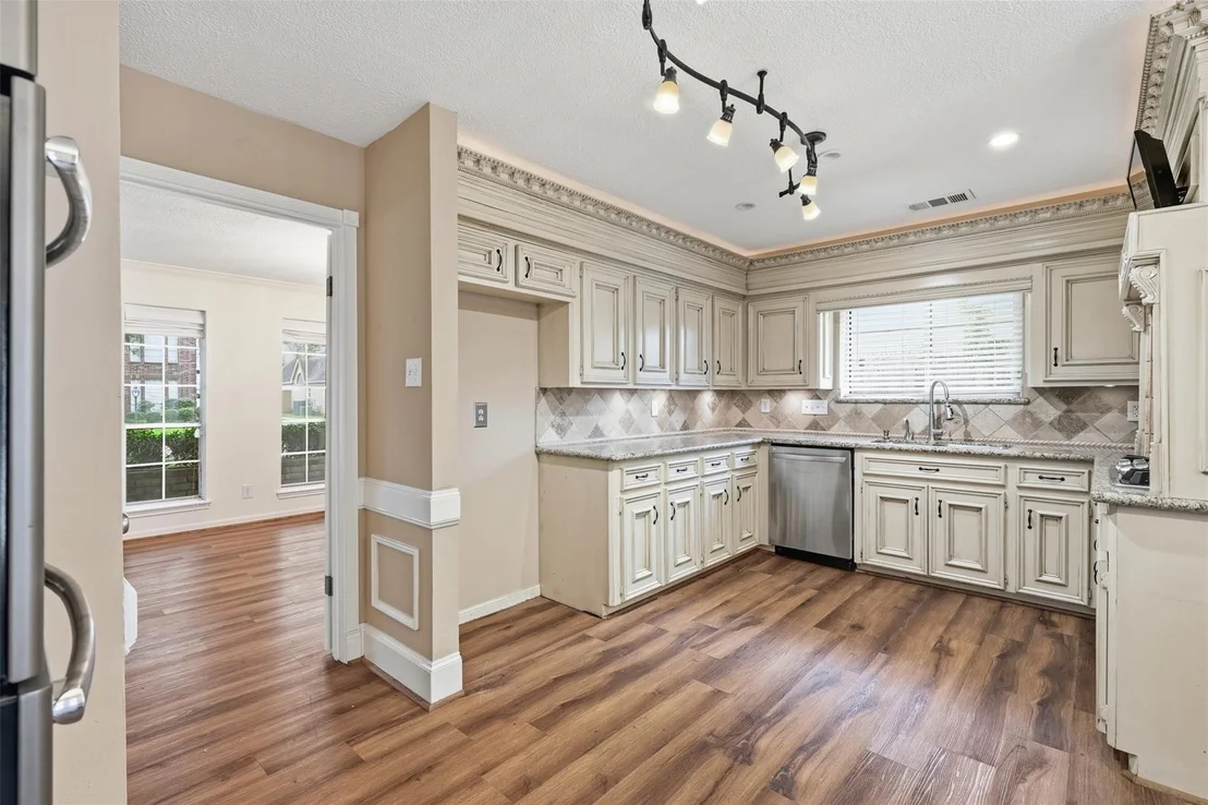 Photo of 8310 Mentmore Drive
