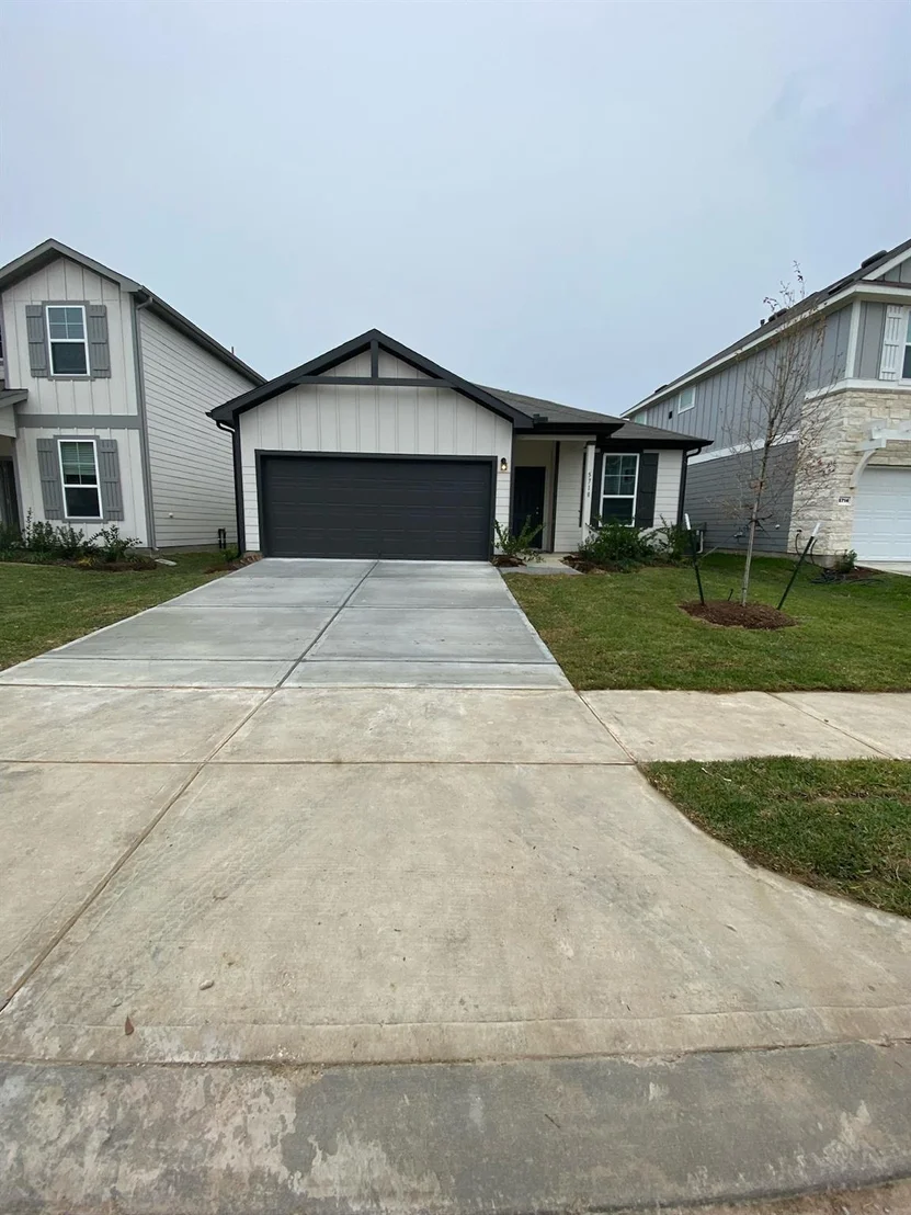 Photo of 5718 Finely Run Street