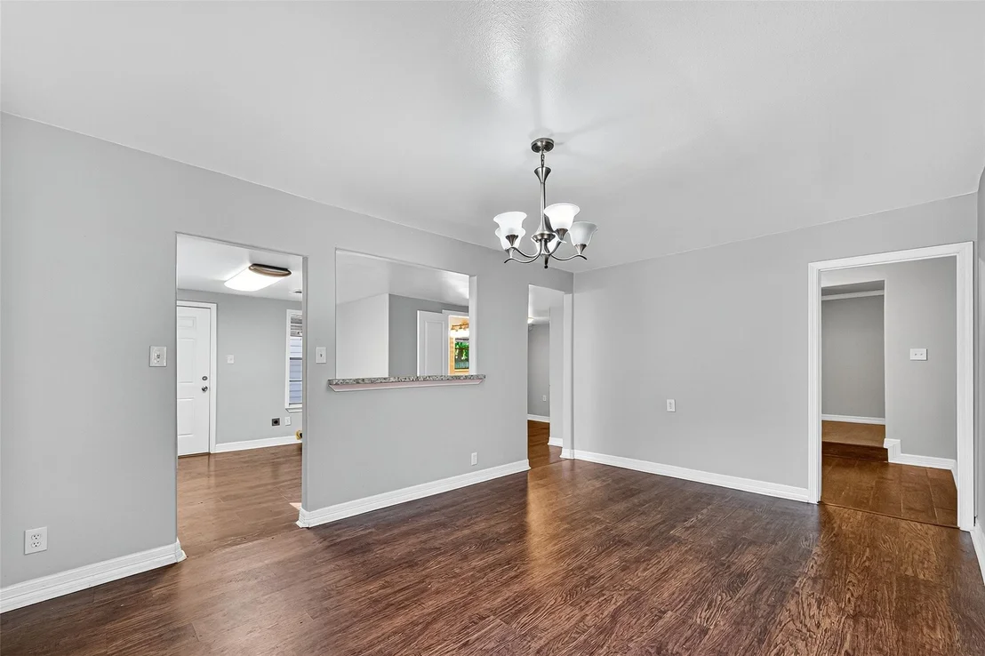 Photo of 4034 Caplin Street