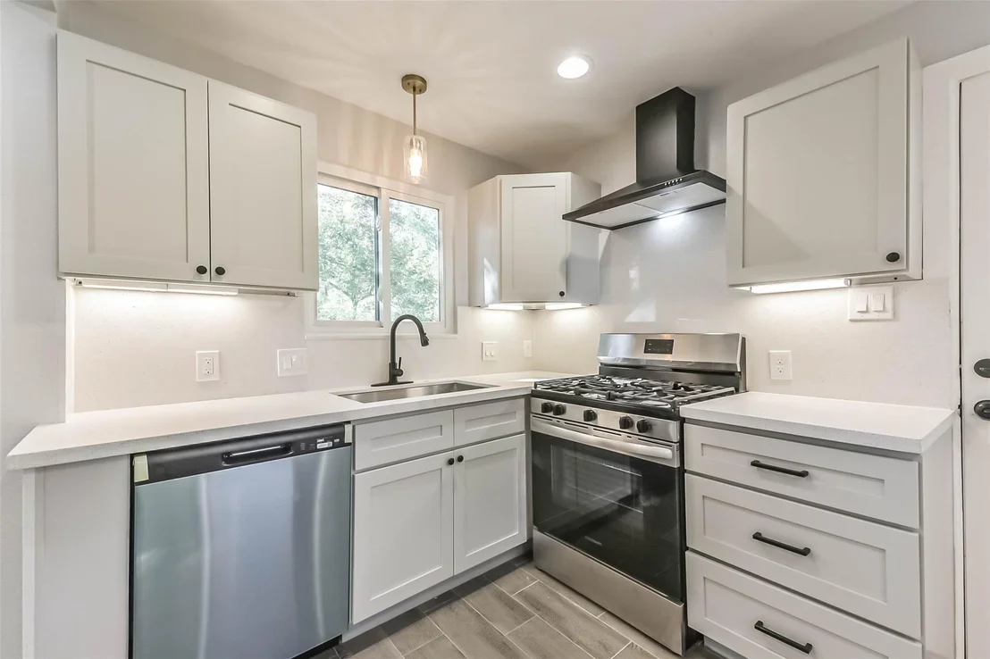 Photo of 8925 Everglade Drive