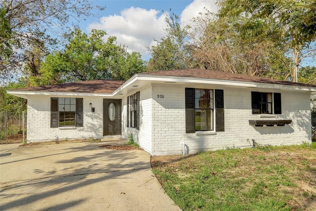 Photo of 908 Elm Street