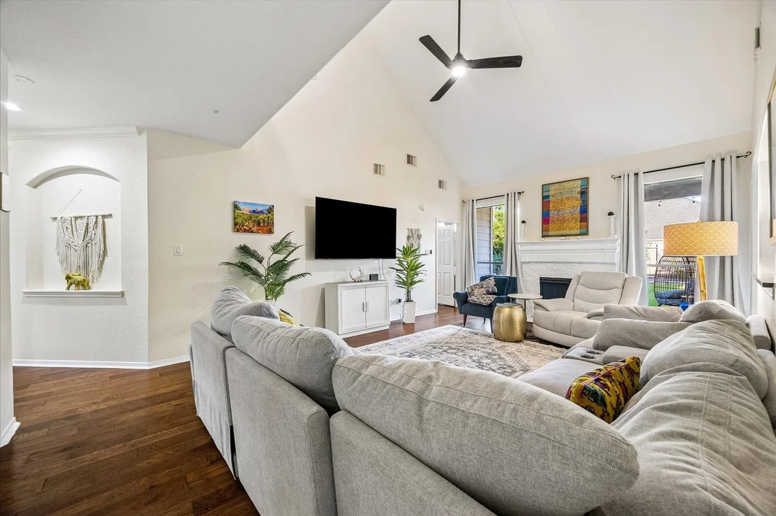 Photo of 6011 Gablestone Lane