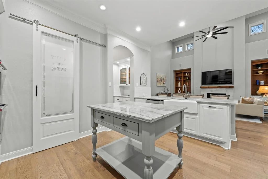 Photo of 99 Player Oaks Place