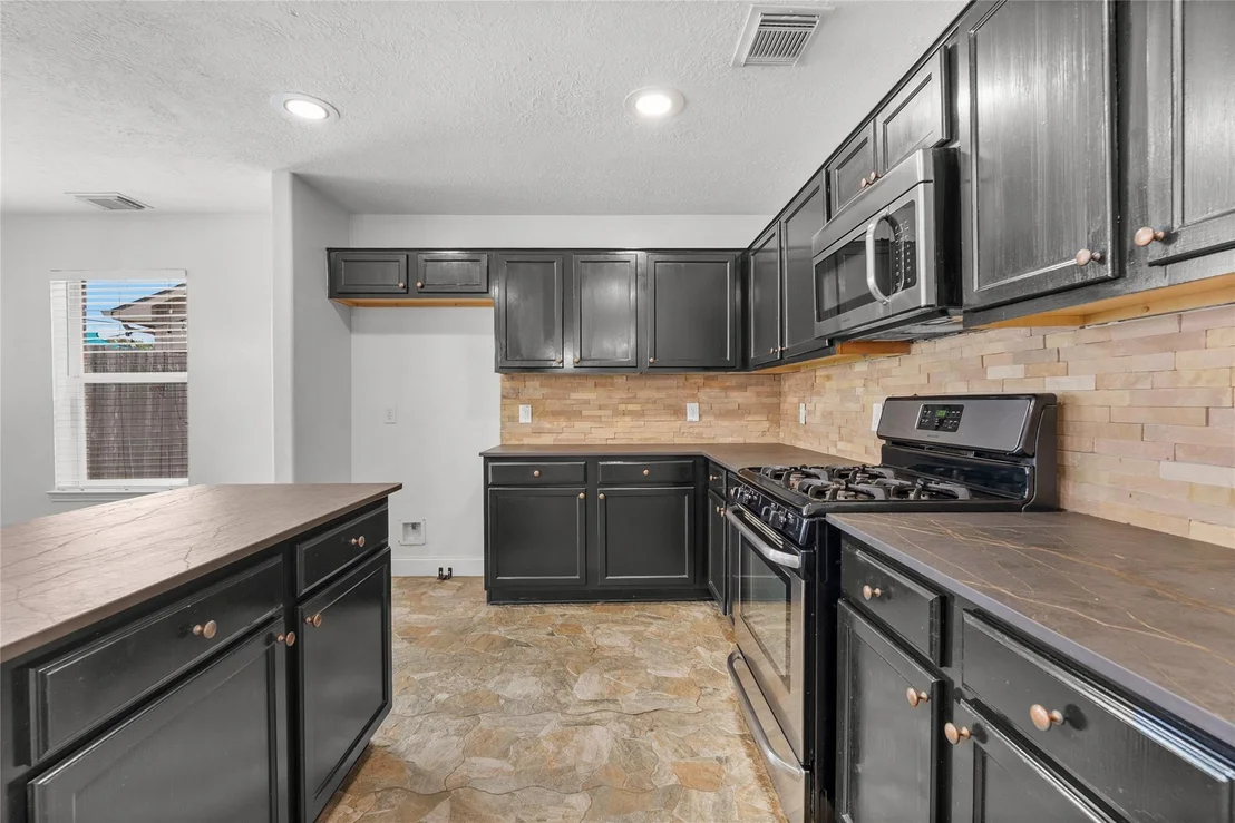 Photo of 140 Rustic Colony Lane