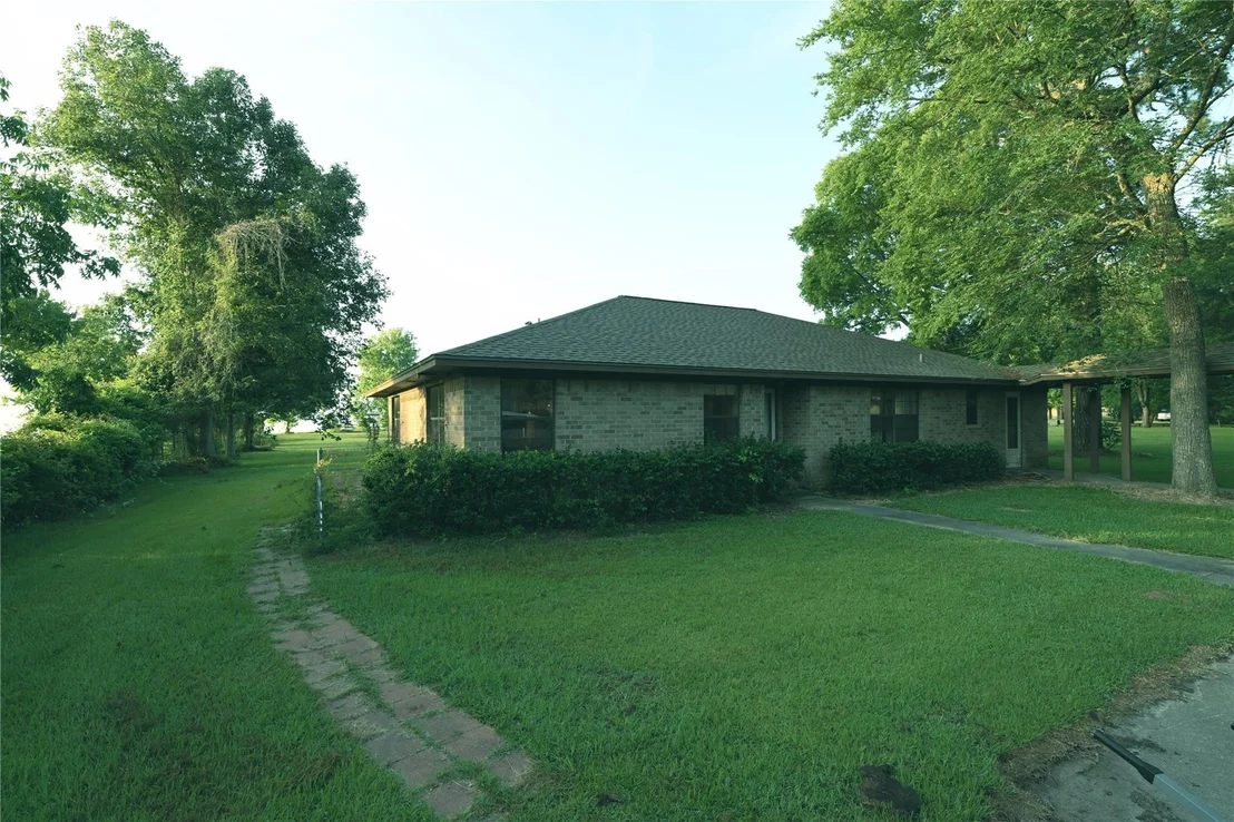 Photo of 390 Johnson Road