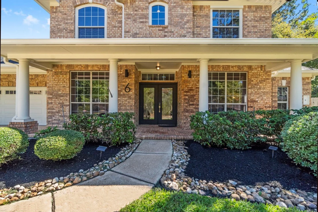 Photo of 6 Marquise Oaks Place