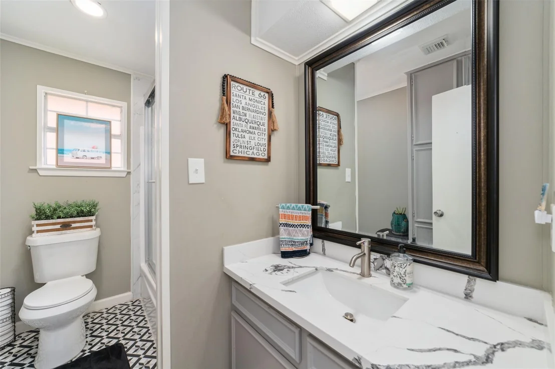 Photo of 610 Seashell Drive
