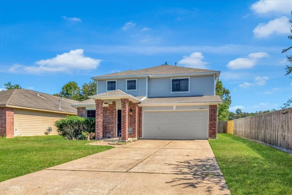 Photo of 18618 Artesian Way