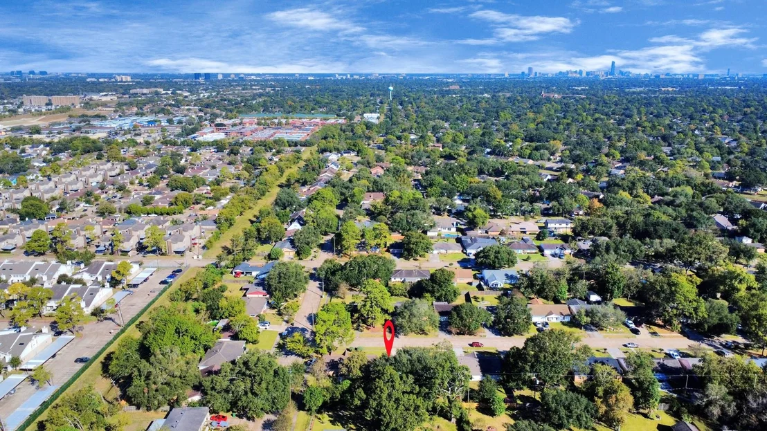 Photo of 6031 Dellfern Drive