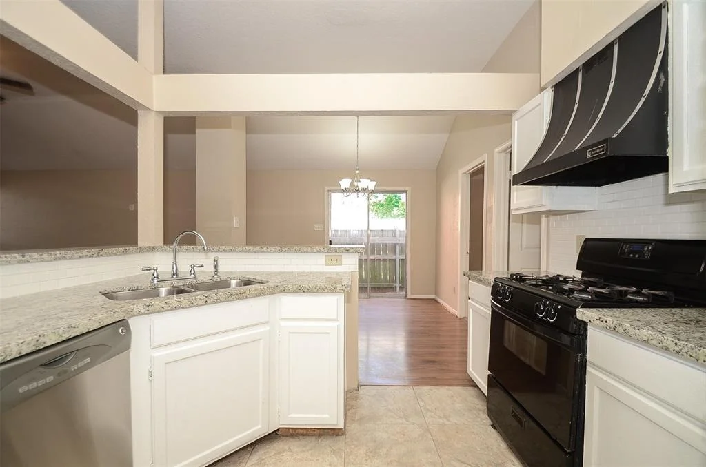 Photo of 1718 Foxlake Drive