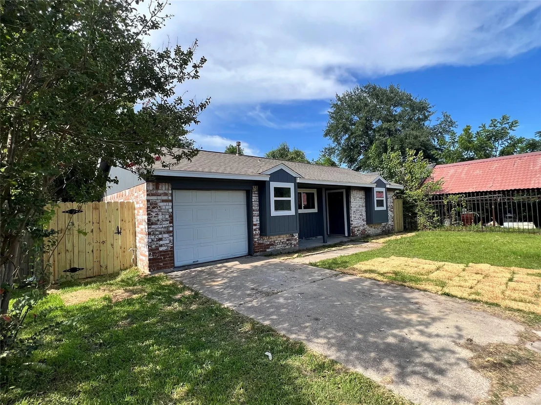 Photo of 17023 Sunshine Street