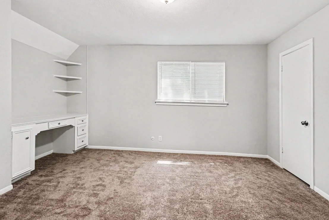 Photo of 5918 Pine Arbor Drive