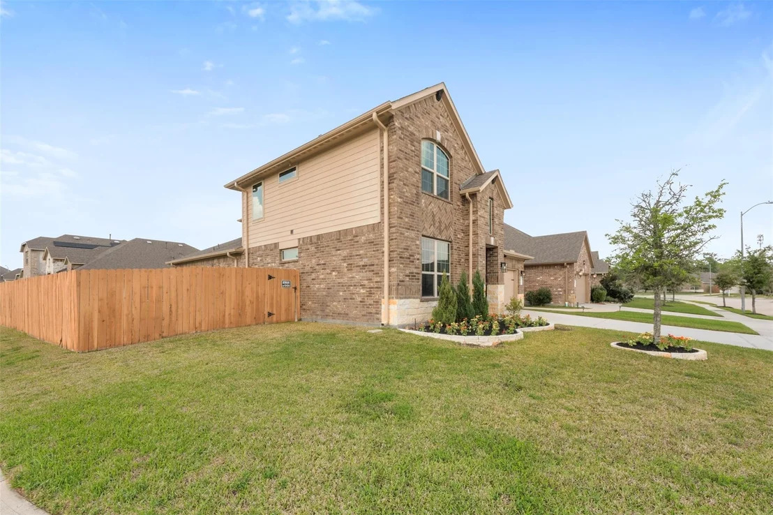 Photo of 28212 Mallard Reach Drive