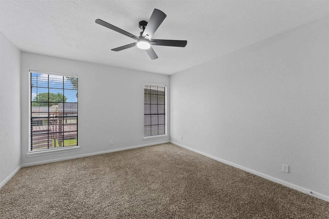 Photo of 12611 Old River Drive