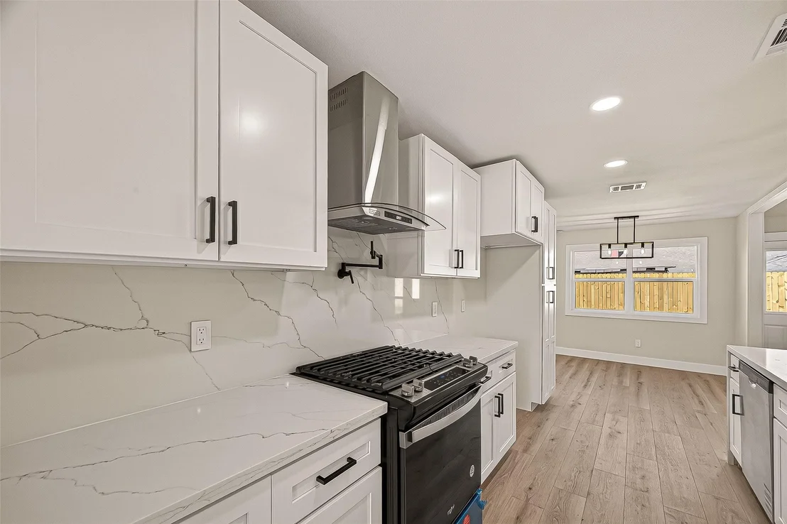 Photo of 5718 Longforest Drive
