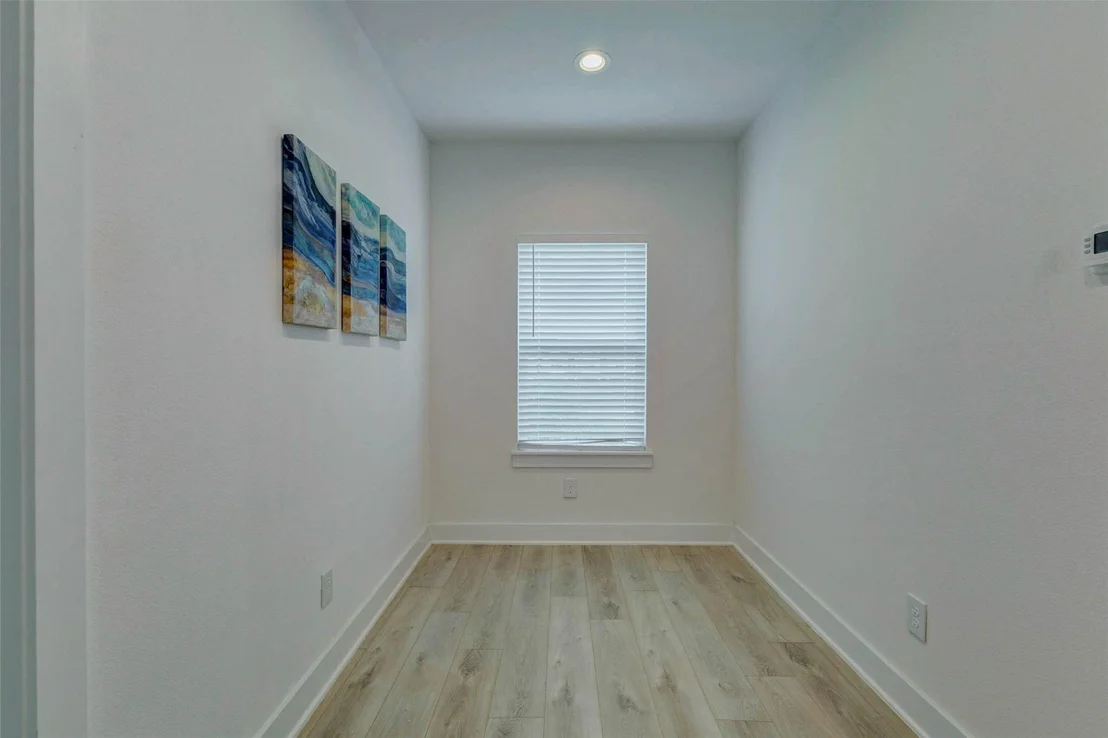 Photo of 5705 Elysium Street