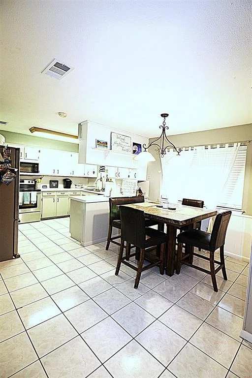 Photo of 904 Molina Drive