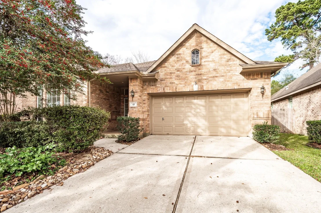Photo of 43 N Belfair Place