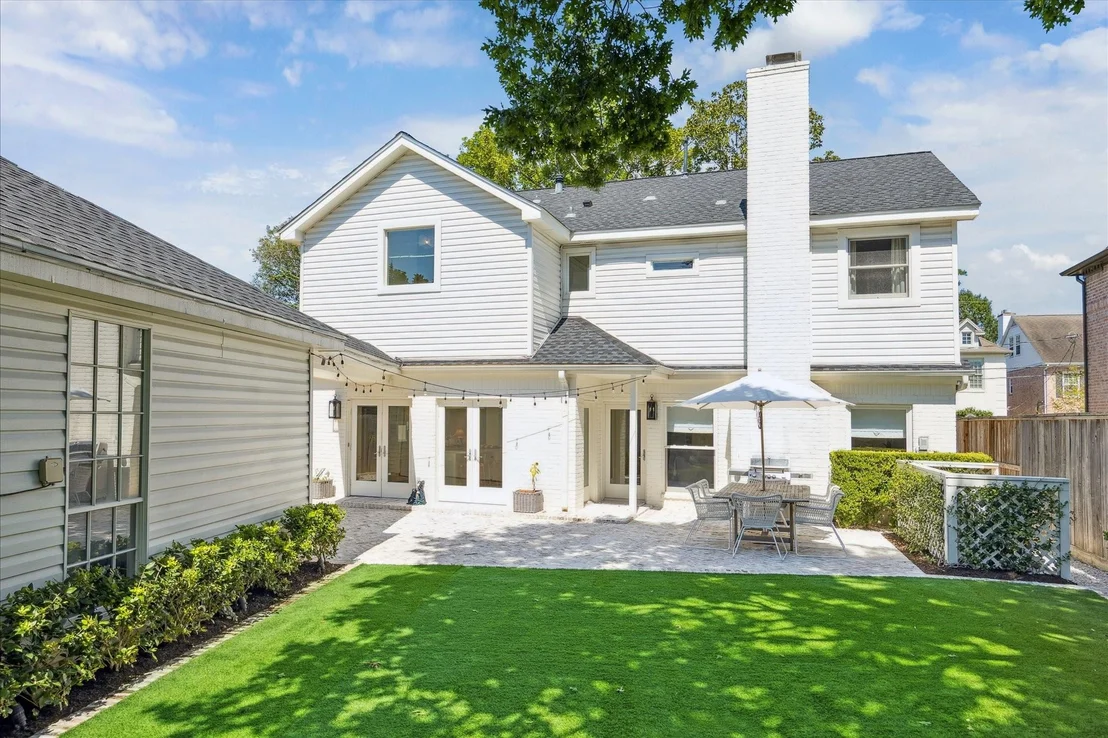 Photo of 3831 Riley Street