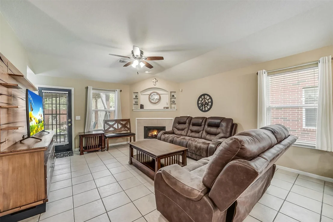 Photo of 17118 Shadow Ledge Drive