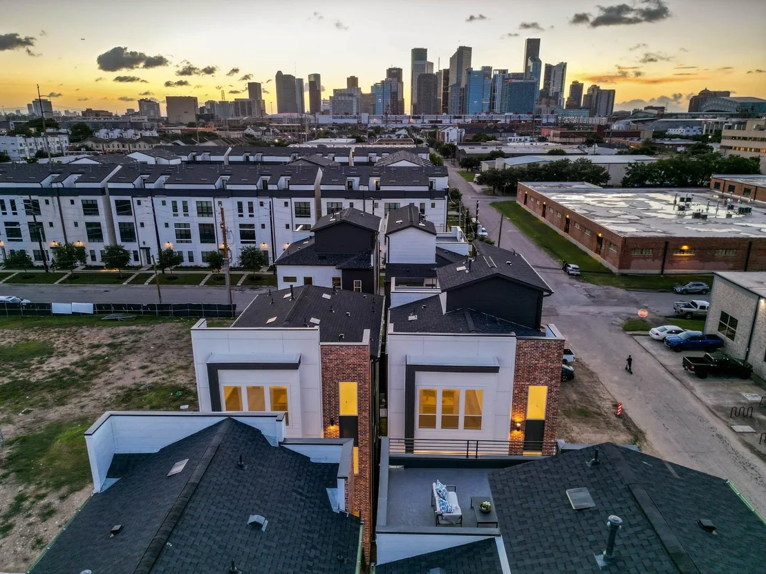 Photo of 3008 Lamar Street