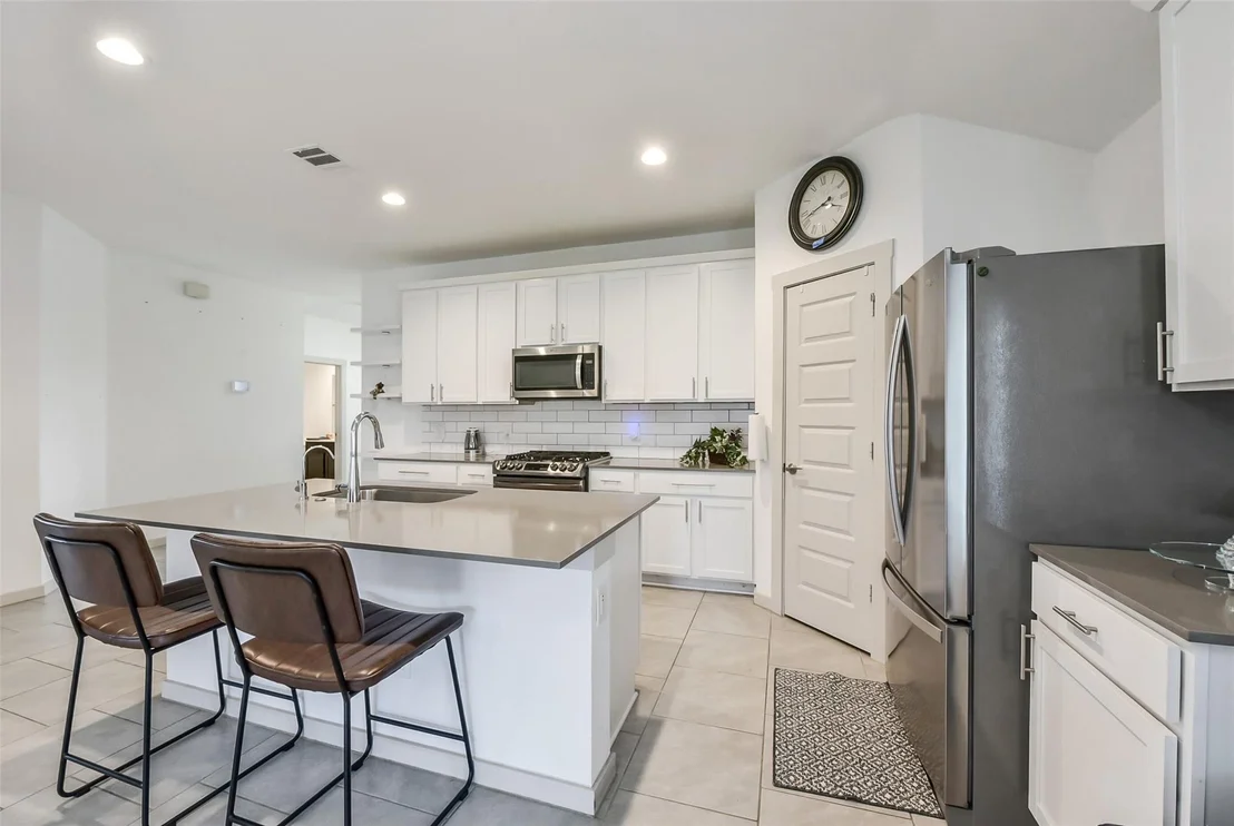 Photo of 7423 Ramsgate Cliff Lane