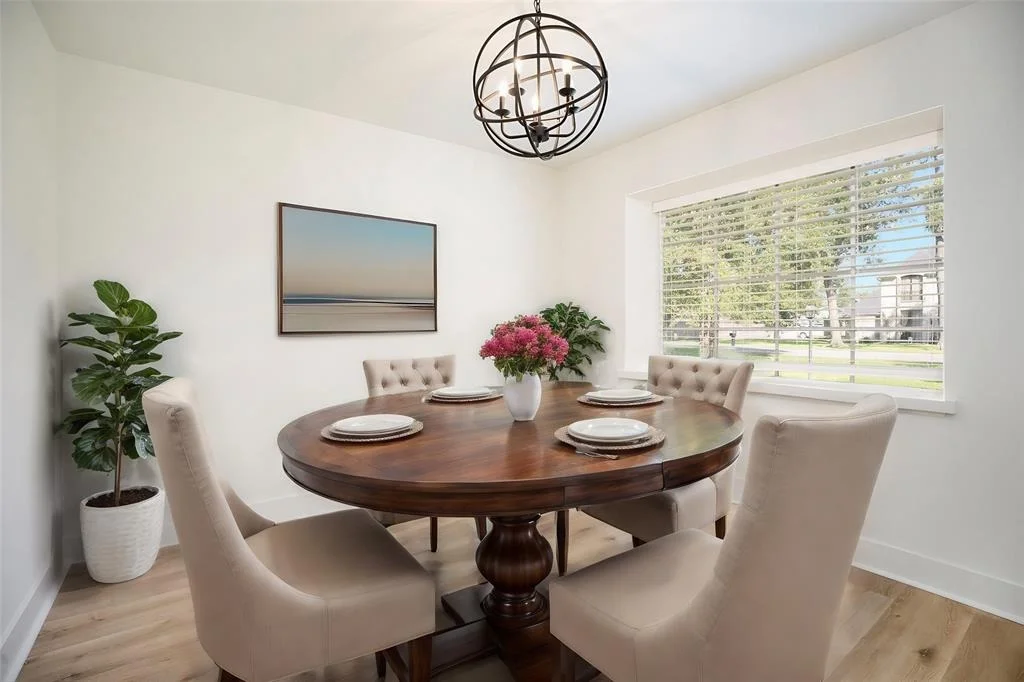 Photo of 223 Pin Oak Drive